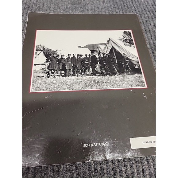 LINCOLN by Russell Freedman, Newbery Award 1988,‎ 1st Edition 3rd Printing, HCDJ - Picture 2 of 10